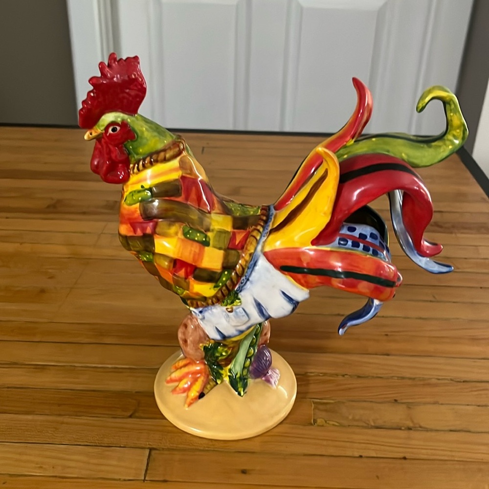 Westland Poultry in motion ceramic rooster.